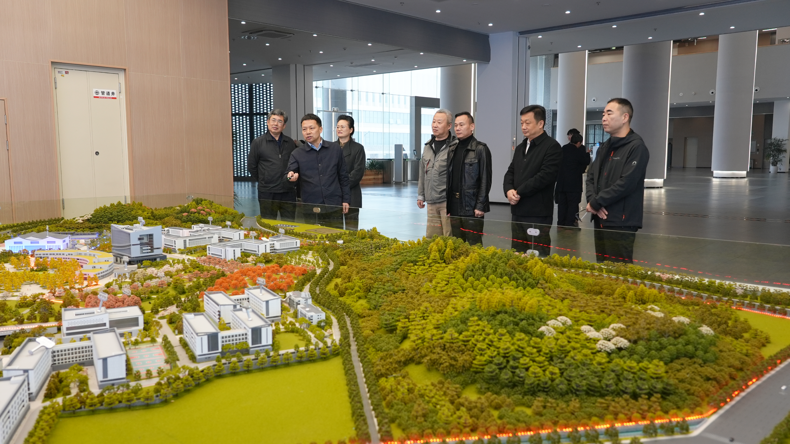 岳陽學院1.png 岳陽學院1.png